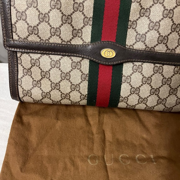 Gucci Clutch - Picture 7 of 8